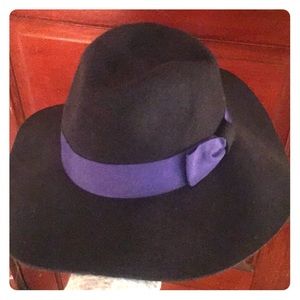 HOST PICK! ANTHRO WIDE BRIM FLOPPY HAT!